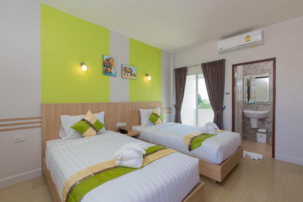 Phant At Thalang Service Apartment Екстер'єр фото